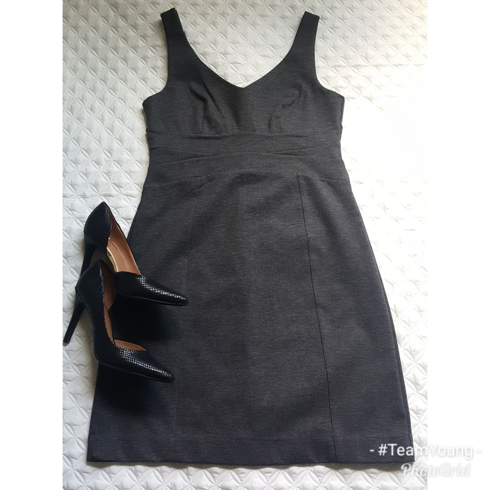 [New York and Company ] Sleeveless Dress